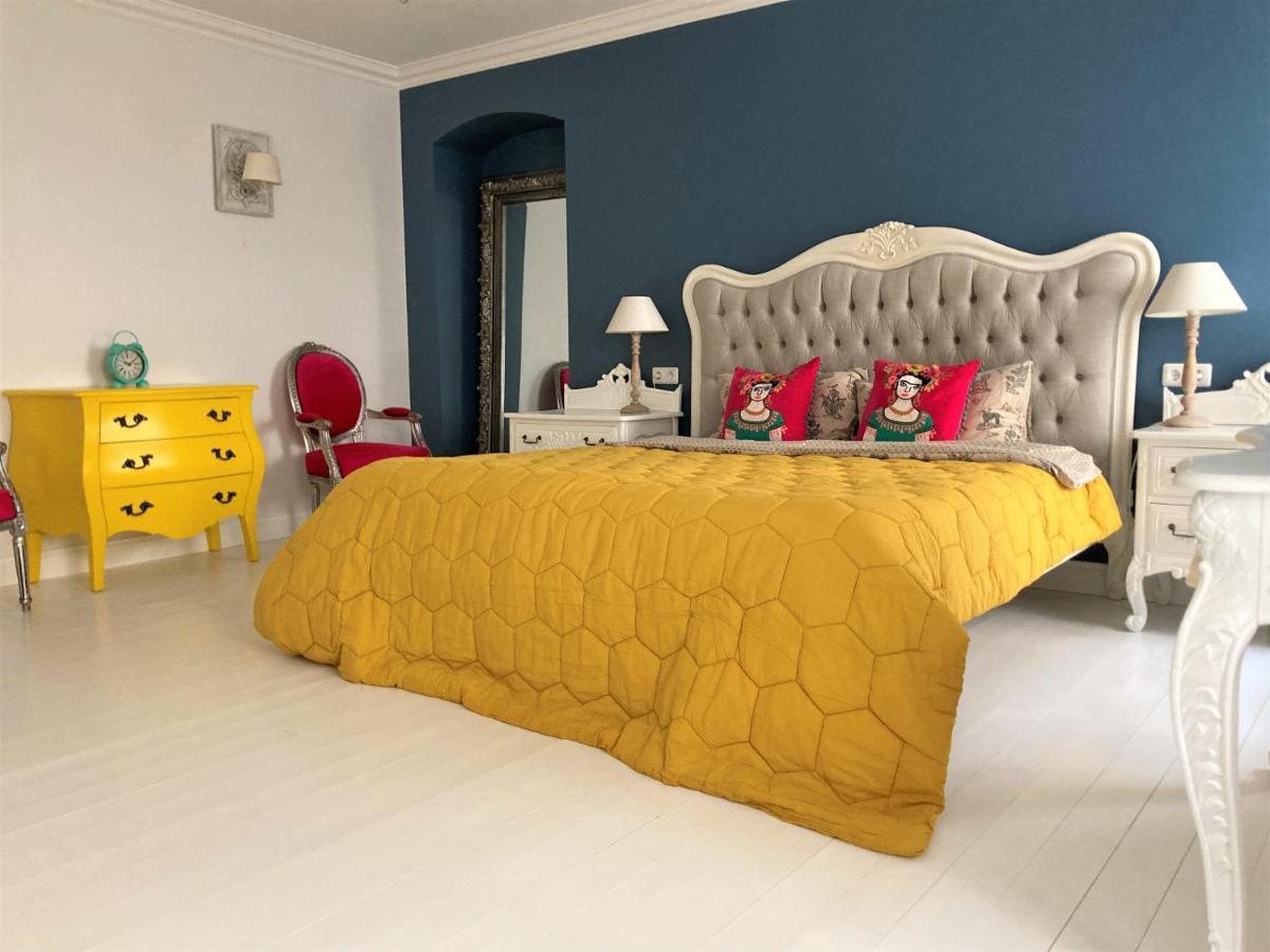 Shabby Chic - Apartment In The Heart Of Vilnius Old Town Extérieur photo