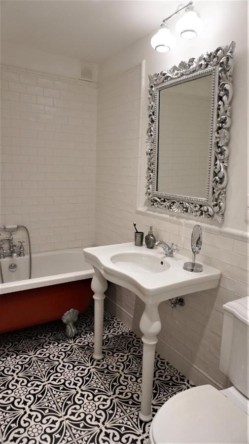 Shabby Chic - Apartment In The Heart Of Vilnius Old Town Extérieur photo